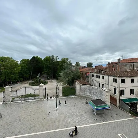 Apartamento Stunning Venetian By Biennale Gardens Veneza