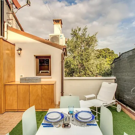 Stunning Venetian By Biennale Gardens Apartman Velence