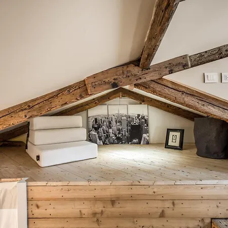 Stunning Venetian By Biennale Gardens Veneza