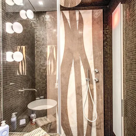 Stunning Venetian By Biennale Gardens Veneza