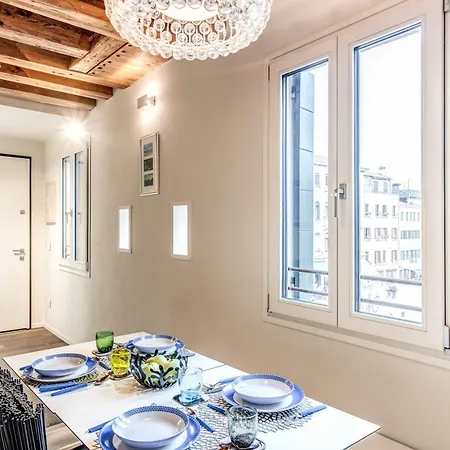 Stunning Venetian By Biennale Gardens Apartamento