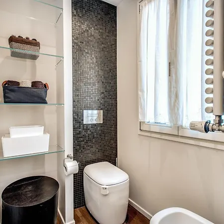 Stunning Venetian By Biennale Gardens Veneza