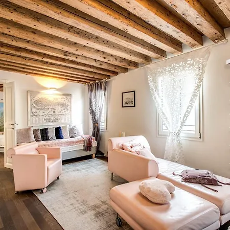 Apartamento Stunning Venetian By Biennale Gardens *