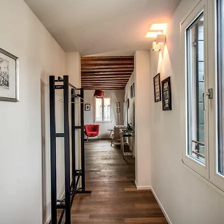 Stunning Venetian By Biennale Gardens Apartman