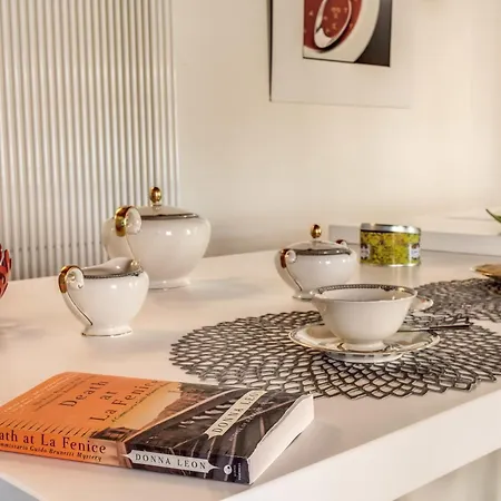 Stunning Venetian By Biennale Gardens * Veneza