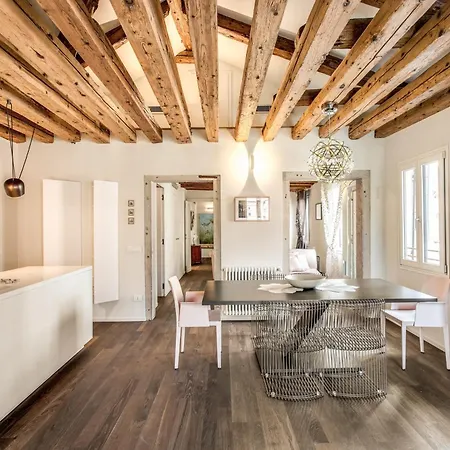Stunning Venetian By Biennale Gardens Apartman *