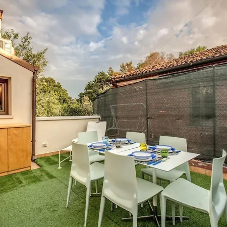 Stunning Venetian By Biennale Gardens *